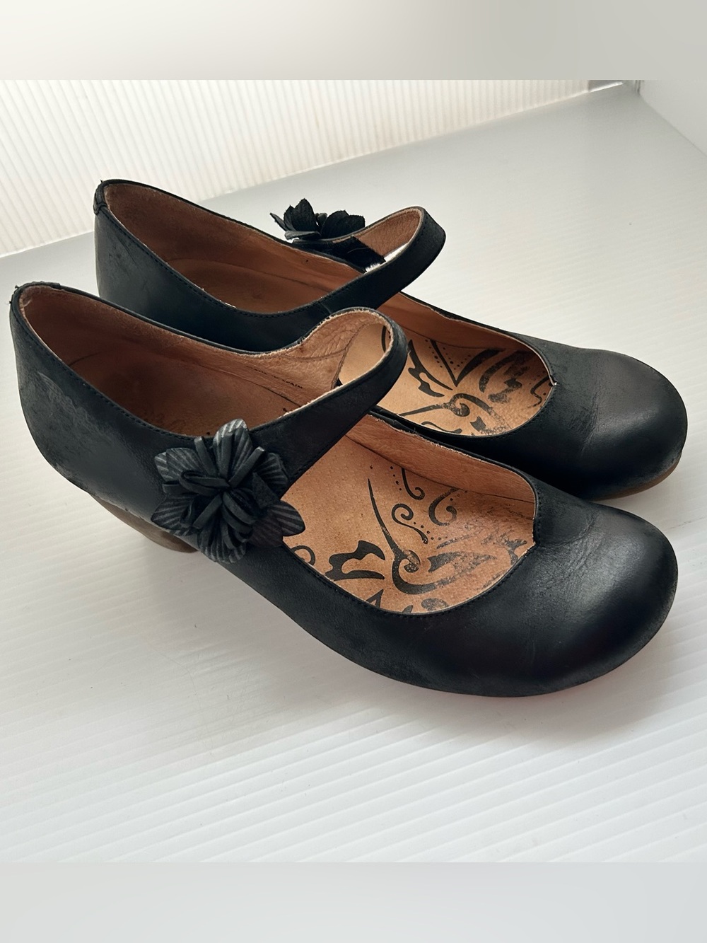 Portofino Black Leather Mary Jane Women's Shoes Euro 40